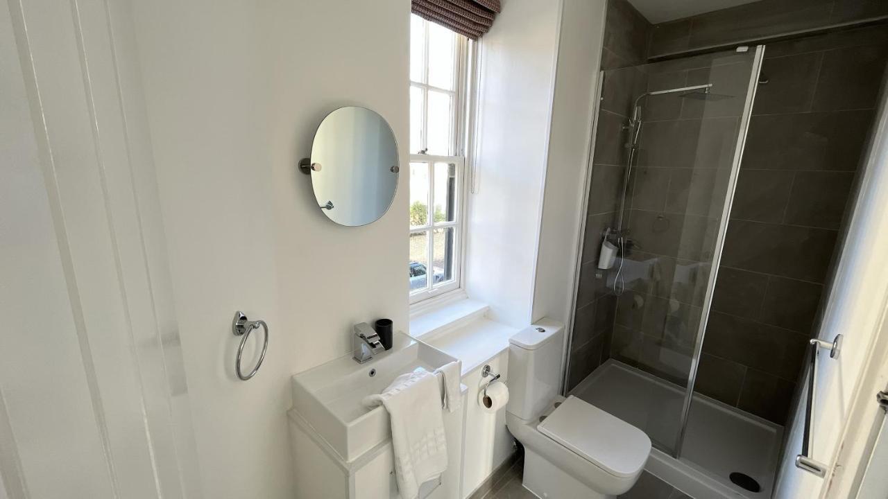 Dockers Inn Лондон Экстерьер фото